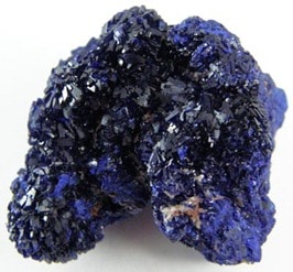 La azurita es un mineral muy propicio para la meditación