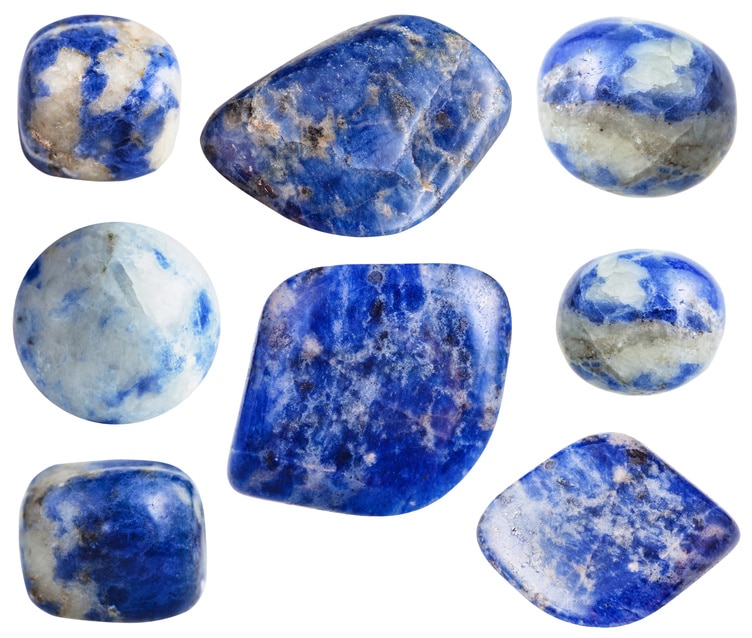 Minerales de sodalita de colores variados