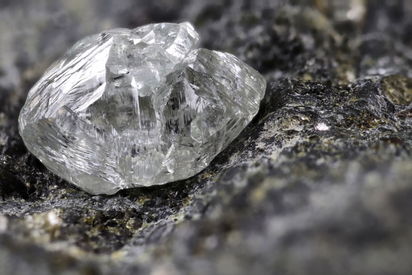 Diamante en bruto | Litoterapia en línea