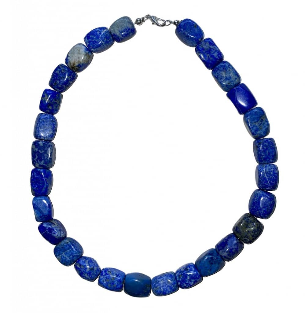 Collar de piedras pulidas de lapislázuli